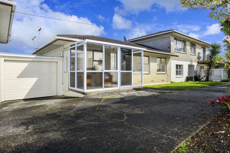 Photo of property in 2/22 Gordon Avenue, Milford, Auckland, 0620