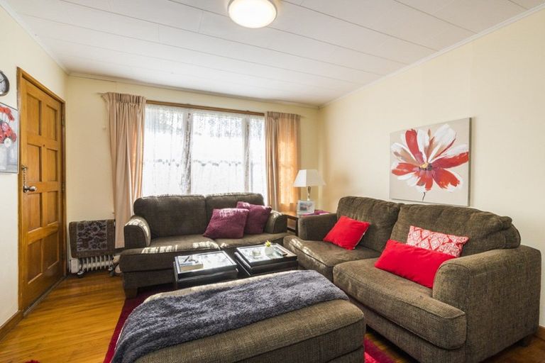 Photo of property in 1a Kensington Mews, Hokowhitu, Palmerston North, 4410