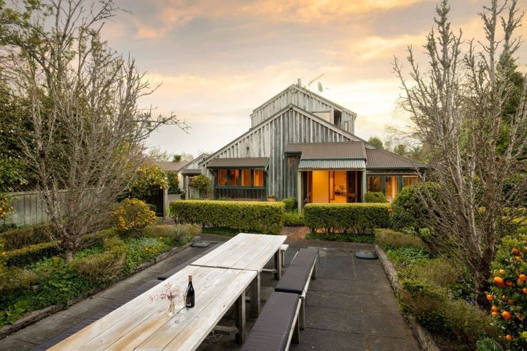 Photo of property in 23 Dalbeth Place, Matangi, Hamilton, 3284
