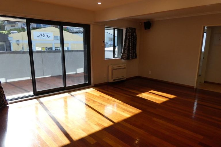 Photo of property in 2 Pickering Street, Kaiwharawhara, Wellington, 6035
