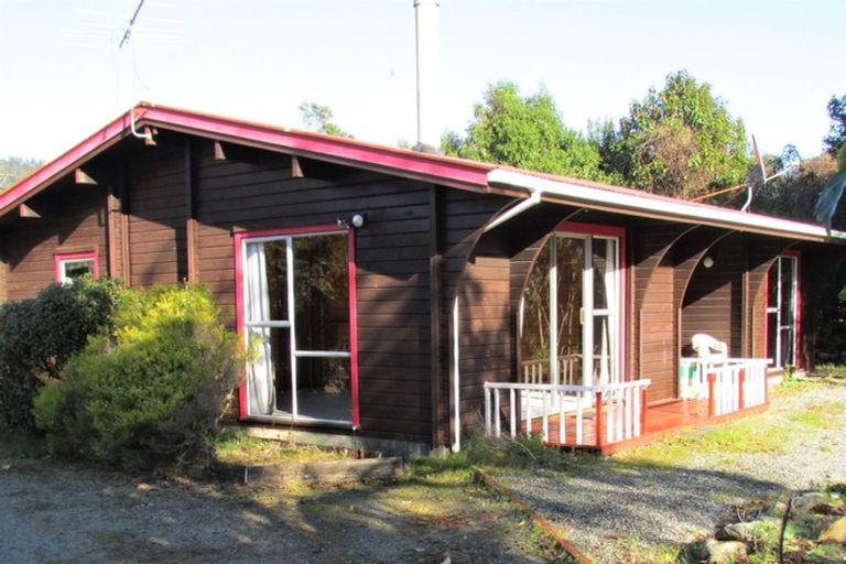 Photo of property in 29 Gibson Street, Ross, 7812