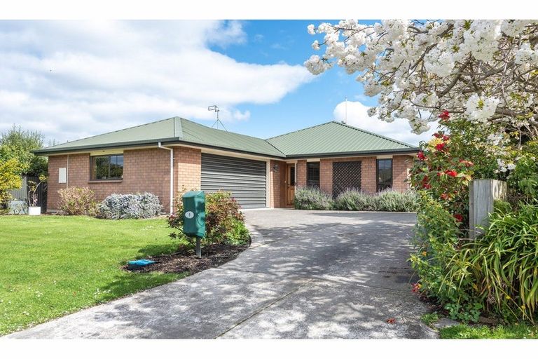 Photo of property in 9 Stopforth Street, Woodend, 7610