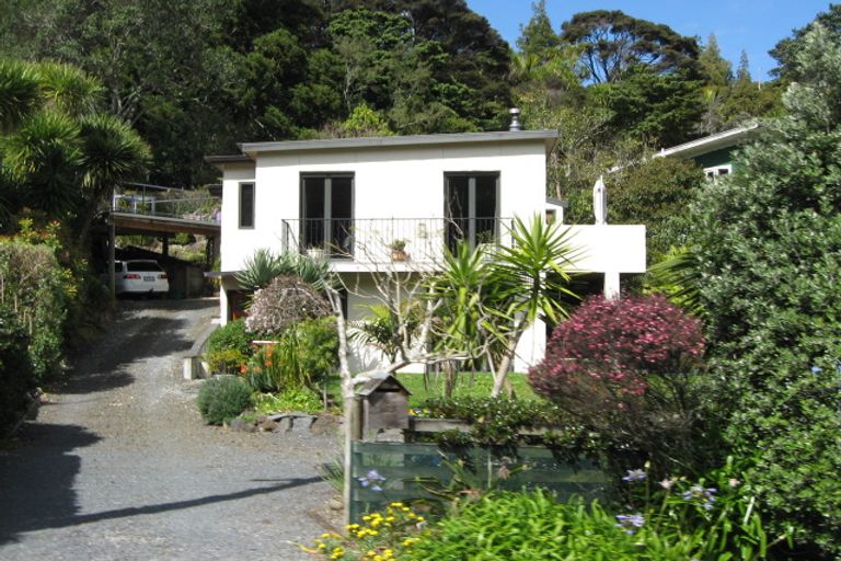 Photo of property in 43 Foster Avenue, Huia, Auckland, 0604