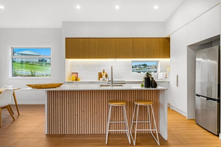 Photo of property in 37 Kia Kaha Drive, Snells Beach, 0920