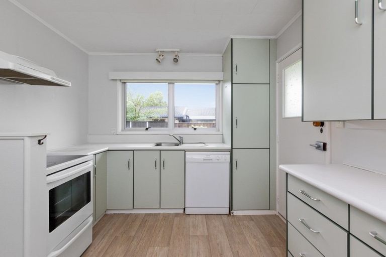 Photo of property in 11 Trigg Crescent, Taradale, Napier, 4112