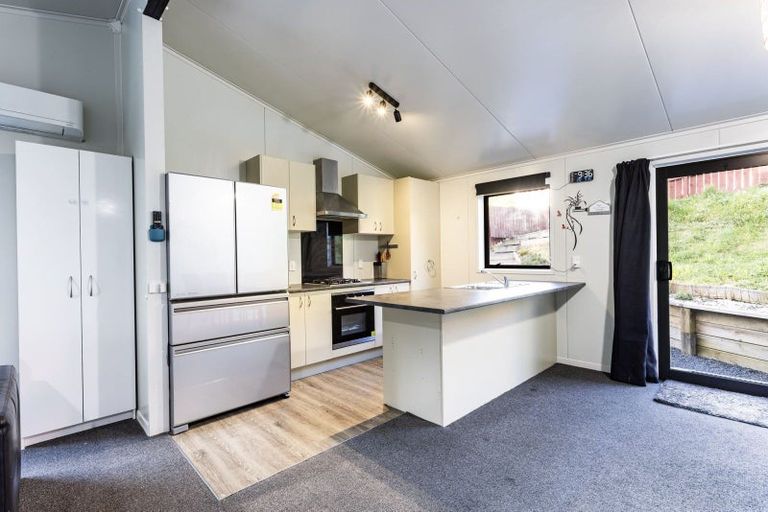 Photo of property in 79 Glen Road, The Glen, Dunedin, 9011