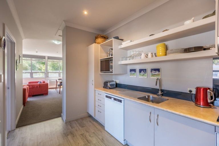 Photo of property in Mclean Towers, 2a/3 Shakespeare Road, Napier South, Napier, 4110
