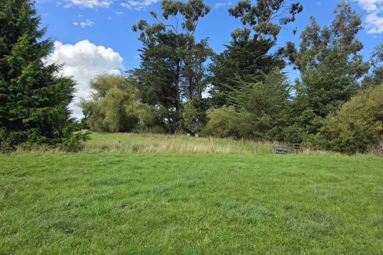 Photo of property in 16 Northbrook Road, Rangiora, 7400