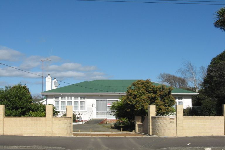 Photo of property in 140 Bath Street, Levin, 5510