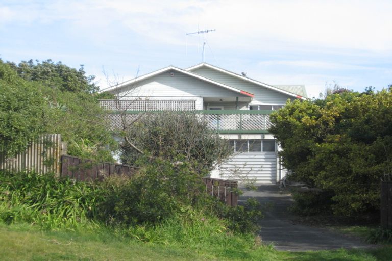 Photo of property in 67 Rua Avenue, Waitarere Beach, Levin, 5510