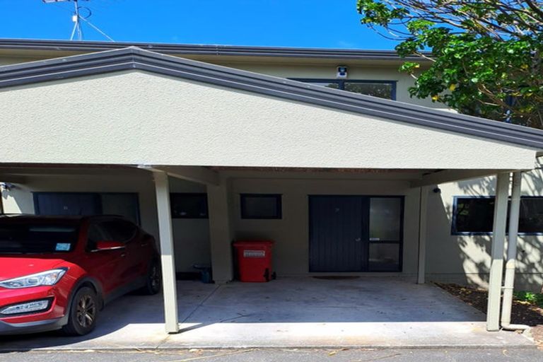 Photo of property in 9/548 Albany Highway, Albany, Auckland, 0632