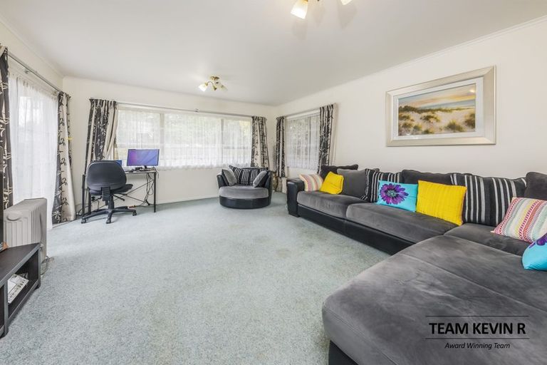 Photo of property in 2 Redcrest Avenue, Red Hill, Papakura, 2110