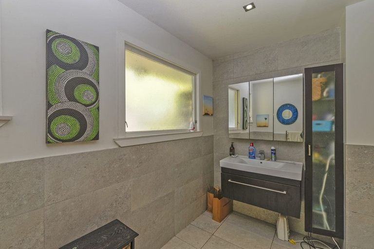 Photo of property in 777 West Coast Road, Oratia, Auckland, 0604