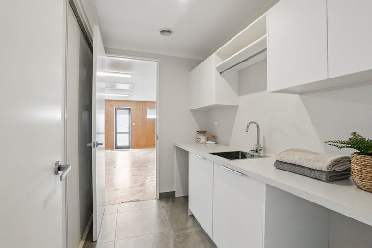 Photo of property in 18 Silver Peaks Drive, West Melton, 7618