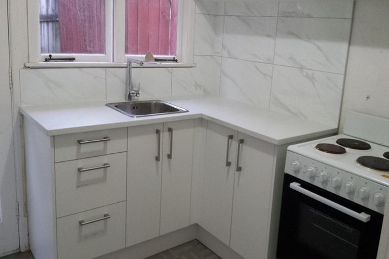 Photo of property in 2/168 Boundary Road, Blockhouse Bay, Auckland, 0600