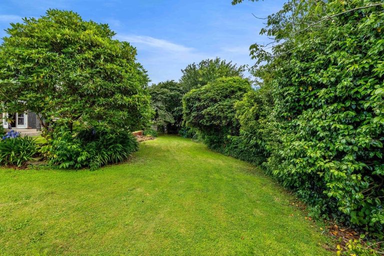 Photo of property in 19 Clifford Road, Eltham, 4322