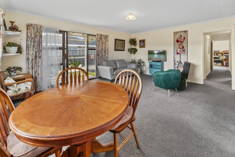 Photo of property in 2/64 Fergusson Street, Stoke, Nelson, 7011