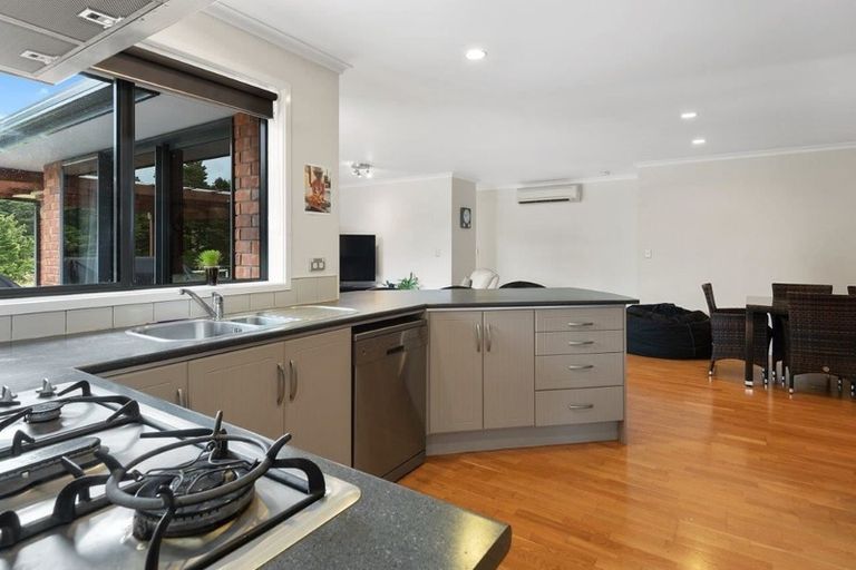 Photo of property in 14 Daviot Place, Te Kamo, Whangarei, 0112