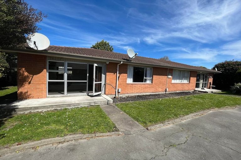 Photo of property in 1/97 Gayhurst Road, Dallington, Christchurch, 8061