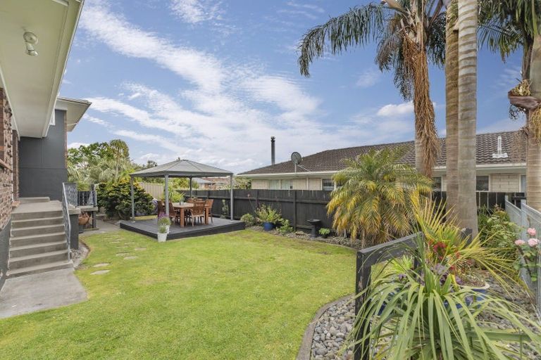 Photo of property in 3 Alf Walker Place, Papakura, 2110