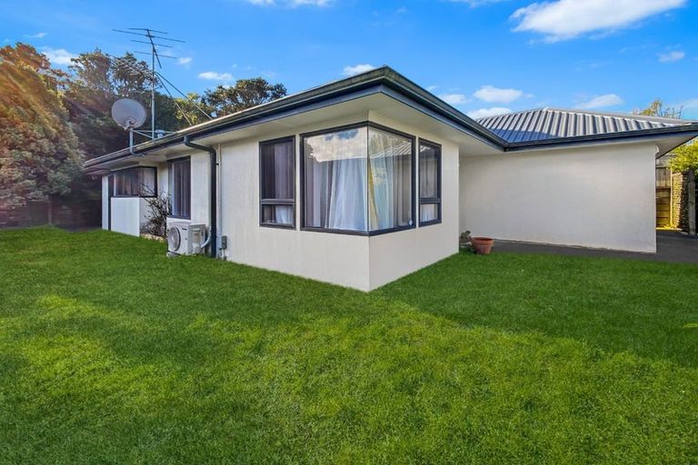 Photo of property in 3a Peter Button Place, Johnsonville, Wellington, 6037