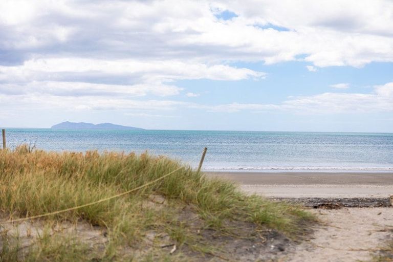 Photo of property in 18 Papaunahi Road, Bowentown, Katikati, 3177