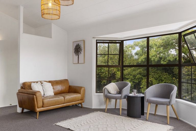 Photo of property in 8 Taurus Place, Kawaha Point, Rotorua, 3010