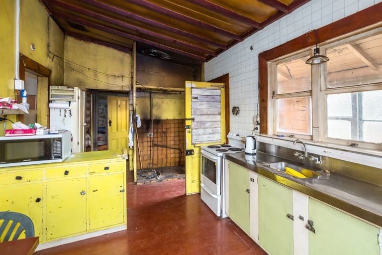 Photo of property in 11 Hayward Street, Featherston, 5710