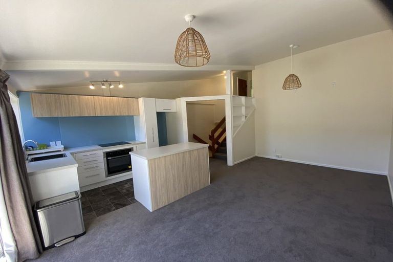 Photo of property in 4/23 Collins Avenue, Tawa, Wellington, 5028