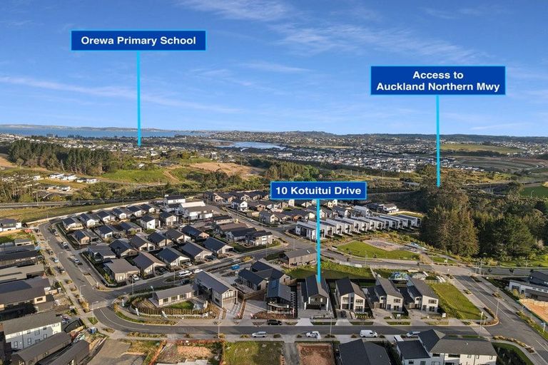Photo of property in 10 Kotuitui Drive, Wainui, 0992
