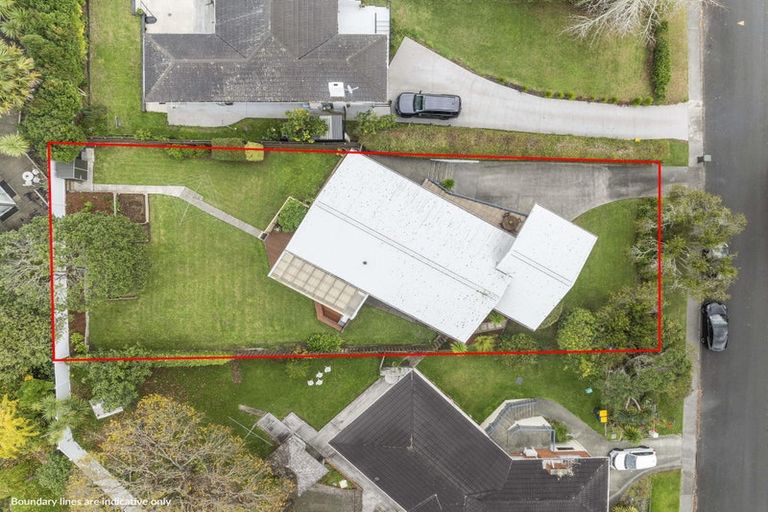 Photo of property in 12 Alton Avenue, Hillcrest, Auckland, 0627