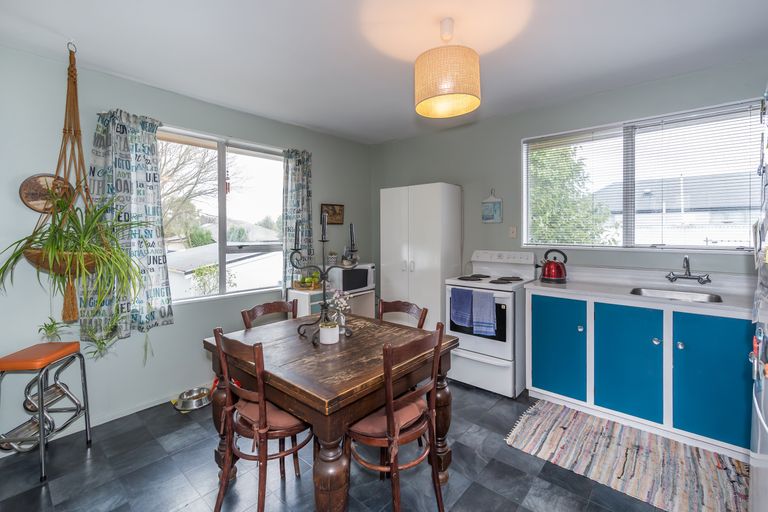 Photo of property in 4/547 Hereford Street, Linwood, Christchurch, 8011