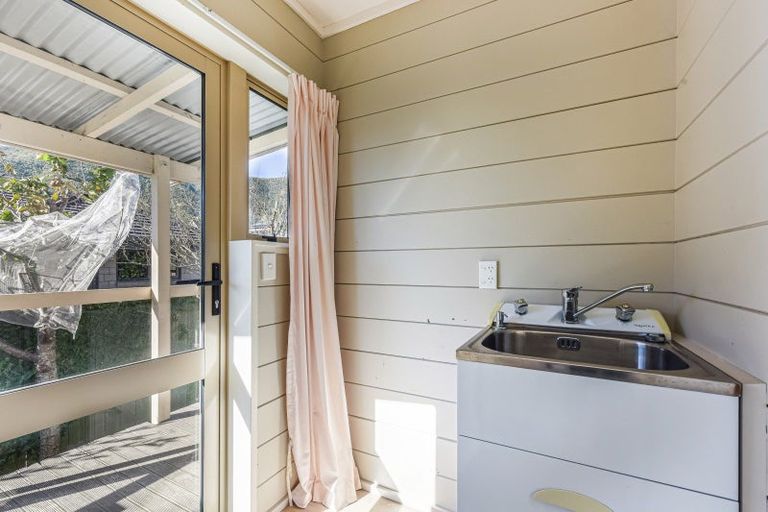 Photo of property in 21 Captains Close, Waikawa, Picton, 7220