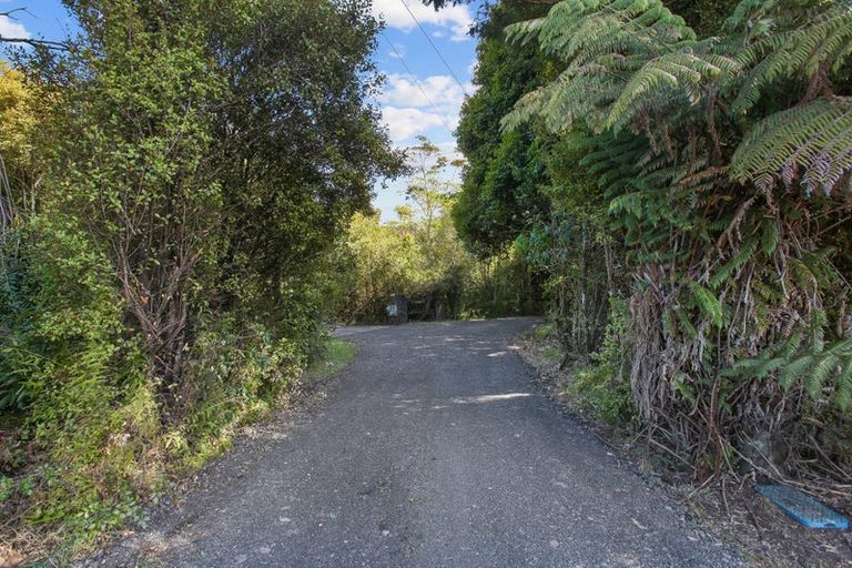Photo of property in 411a Henderson Valley Road, Henderson Valley, Auckland, 0612