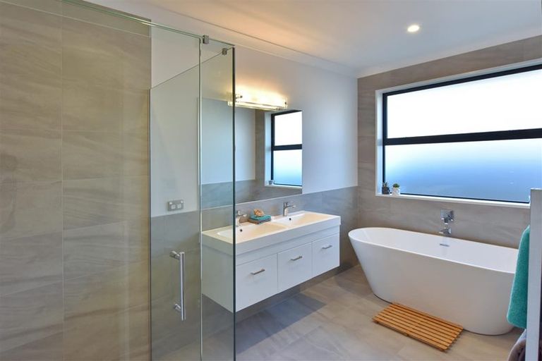 Photo of property in 6 Blair Place, Kaiapoi, 7630