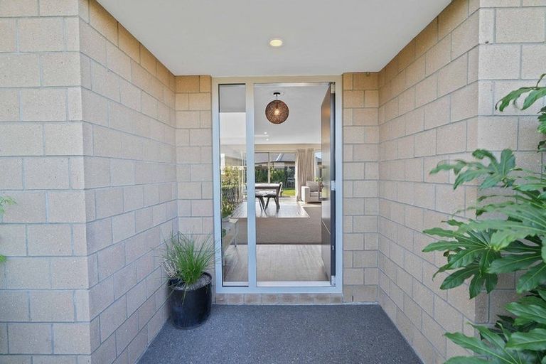 Photo of property in 6 Piper Street, Halswell, Christchurch, 8025