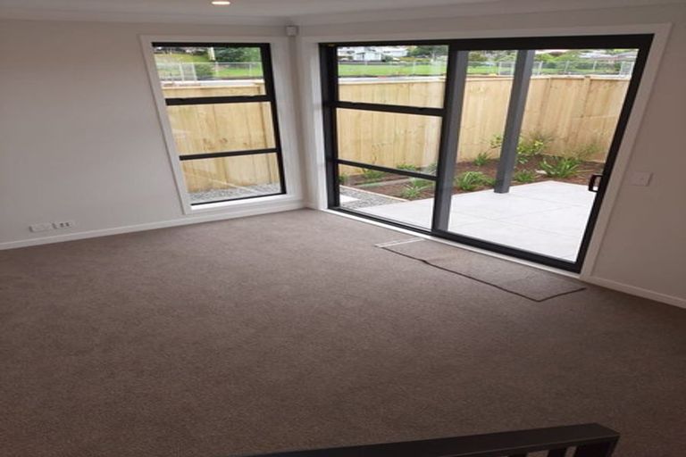 Photo of property in 18 Riria Crescent, Takanini, 2112