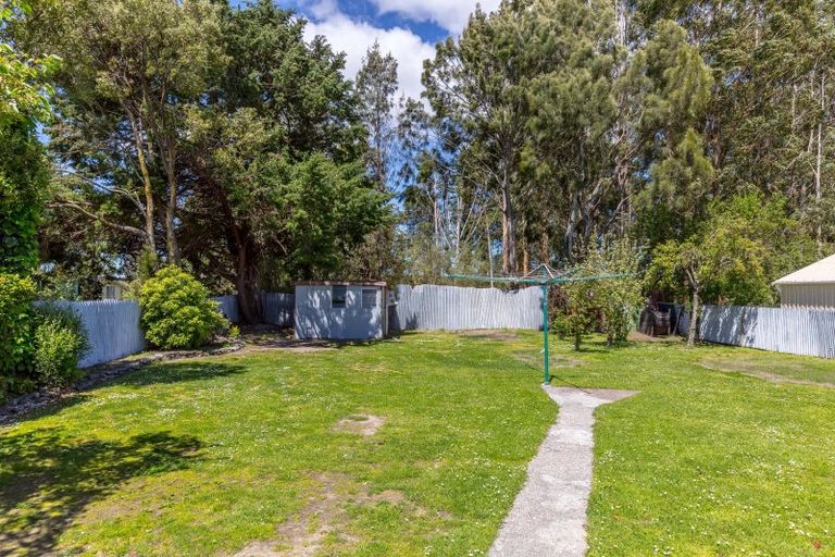 Photo of property in 16 River Road, Masterton, 5810