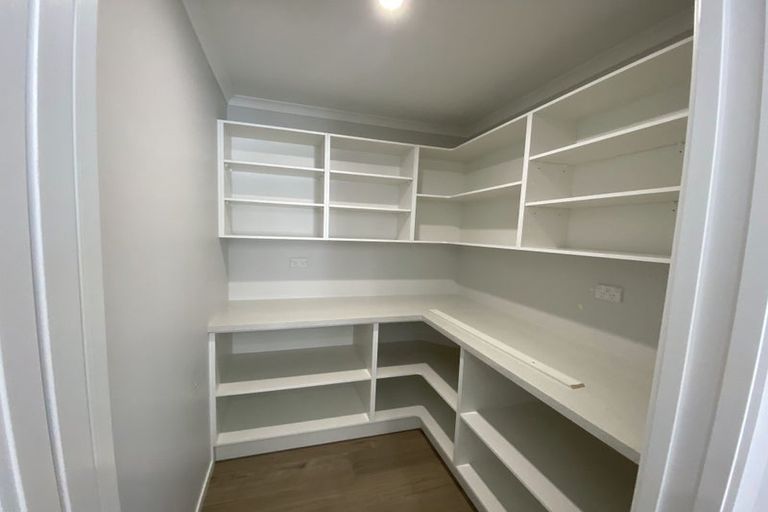 Photo of property in 6 Faber Place, Rototuna North, Hamilton, 3210