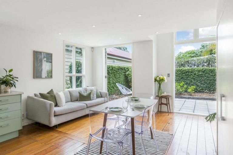 Photo of property in 1a Russell Street, Freemans Bay, Auckland, 1011