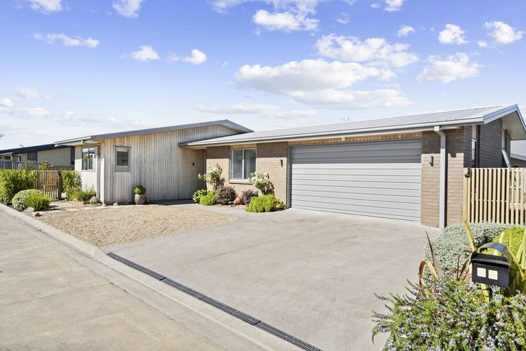 Photo of property in 38 Jarrett Terrace, Leamington, Cambridge, 3432