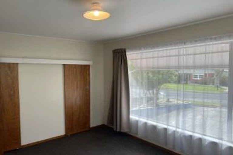 Photo of property in 35 Hooker Avenue, Chedworth, Hamilton, 3210