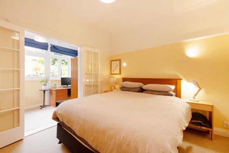 Photo of property in 328 Karori Road, Karori, Wellington, 6012