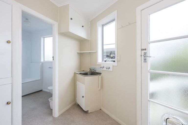 Photo of property in 31 Moana Road, Paraparaumu, 5032