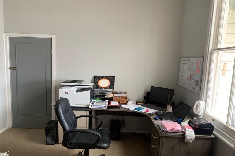 Photo of property in 410-412 Avenue Road West, Hastings, 4122