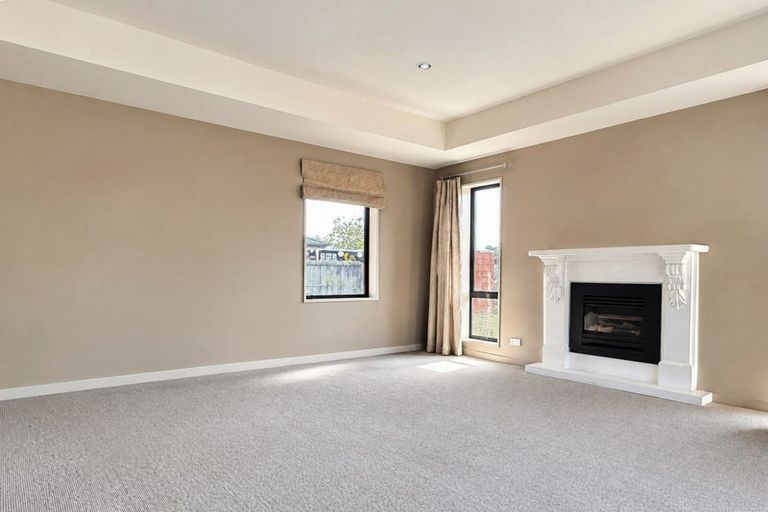 Photo of property in 16 Ruahine Place, Parklands, Christchurch, 8083