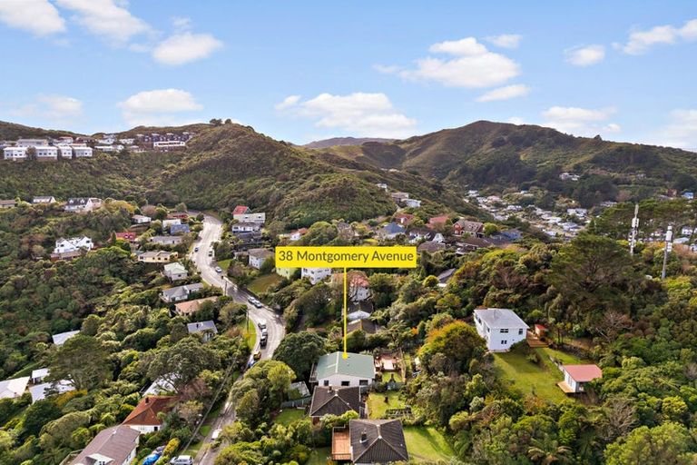Photo of property in 38 Montgomery Avenue, Karori, Wellington, 6012