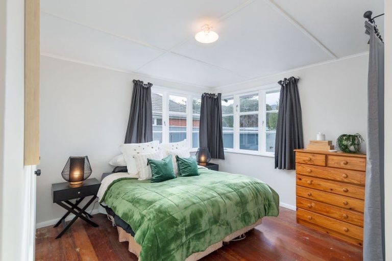 Photo of property in 17 Ngata Grove, Trentham, Upper Hutt, 5018