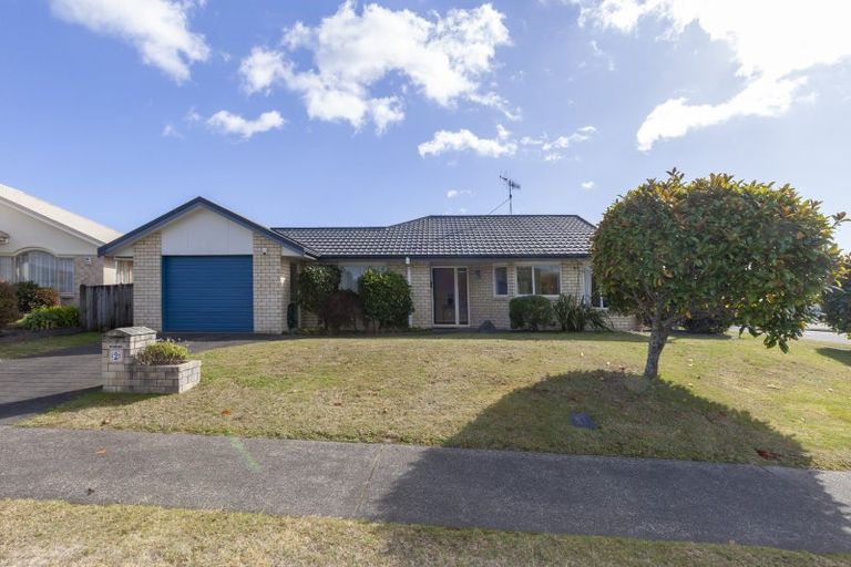 Photo of property in 2 Crown Hill, Paraparaumu, 5032