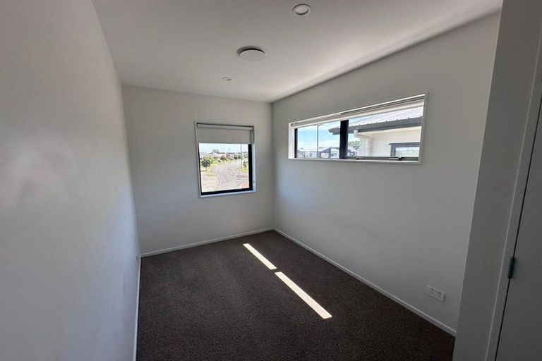 Photo of property in 6 Gosper Road, Takanini, 2112